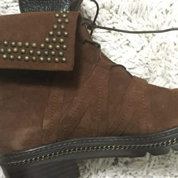 NIB Stuart Weitzman YadaStud Biker Boot sz 6 - Picture 5 of 9